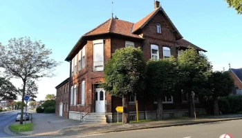 Am Ehrenmal - entlang der 100-Schlösser-Route in Sendenhorst - 48324 Sendenhorst Am Ehrenmal - entlang der 100-Schlösser-Route in Sendenhorst - 48324 Sendenhorst