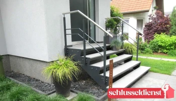 Edelstahl-Naturstein-Design Kilian Ruback - Zufahrt Über Schmiedeweg