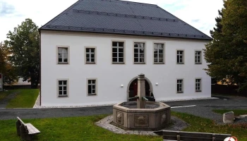Neues Schloss - 92727 Waldthurn
