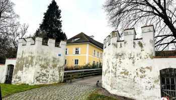 Schloss Kammerberg - 85777 Fahrenzhausen