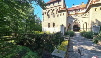 Schloss Seifersdorf - 01454 Wachau