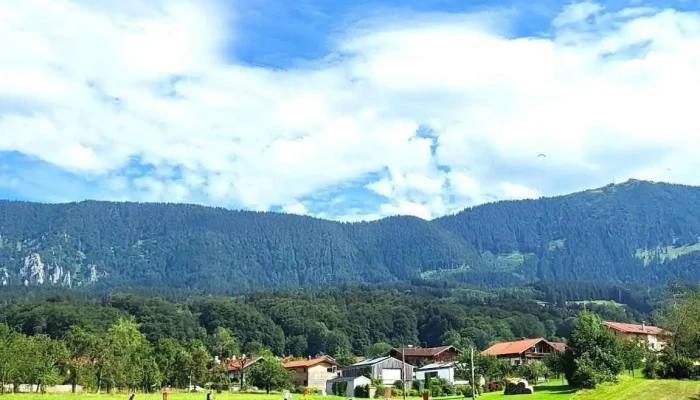 Bauerngolf Samerberg - Das etwas andere Golferlebnis auf der Kuhweide - 83122 Samerberg