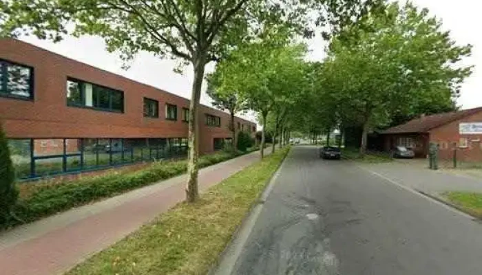 Bb Uberall Metall Gbr Street View 360deg Fotos - Cloppenburg