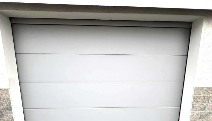 Bernhardt Montagebau -  Garagentoranbieter - Neubulach