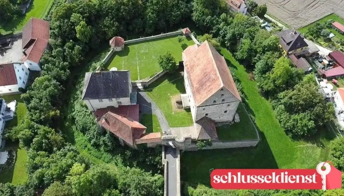 Burg Burggrumbach - 97294 Unterpleichfeld