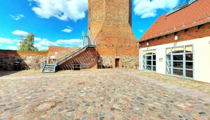 Burgturm -  Street View 360deg Fotos - Löcknitz