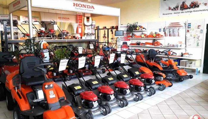 Forst -   Und Gartentechnik Gmbh Innenansichten - Woldegk