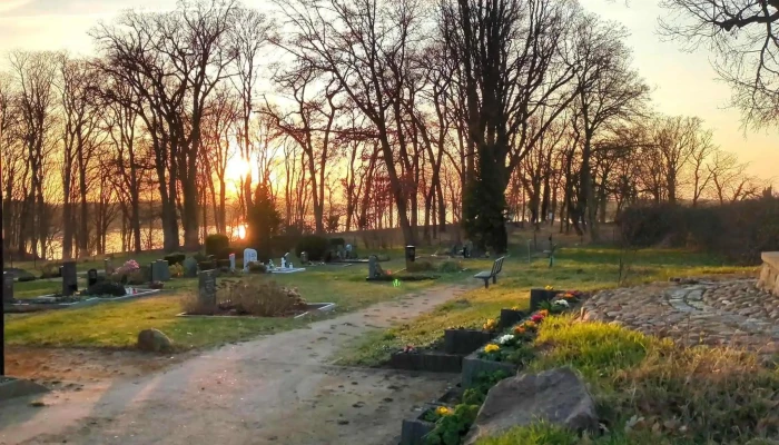 Friedhof Raben Steinfeld -  Telefon - Raben Steinfeld
