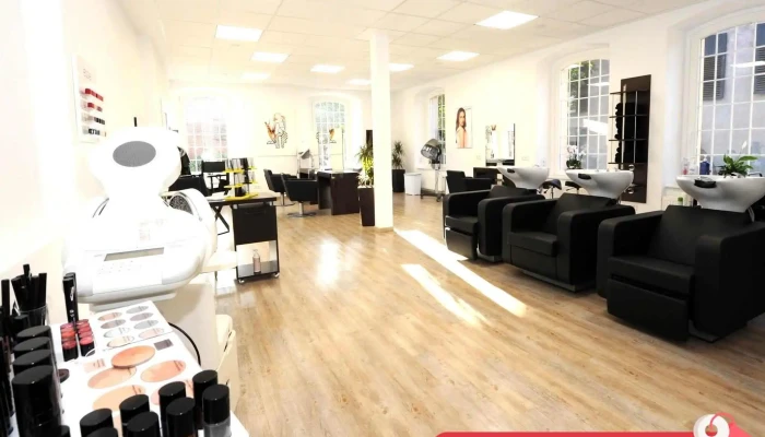 Friseursalon Anja Schloesser -  Alle - Glandorf