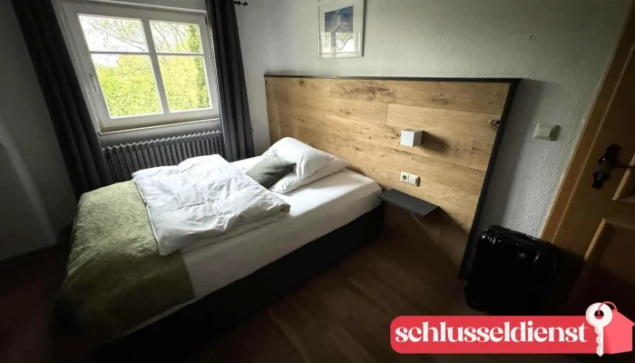 Gasthof Wascherschloss Zimmer - Wäschenbeuren
