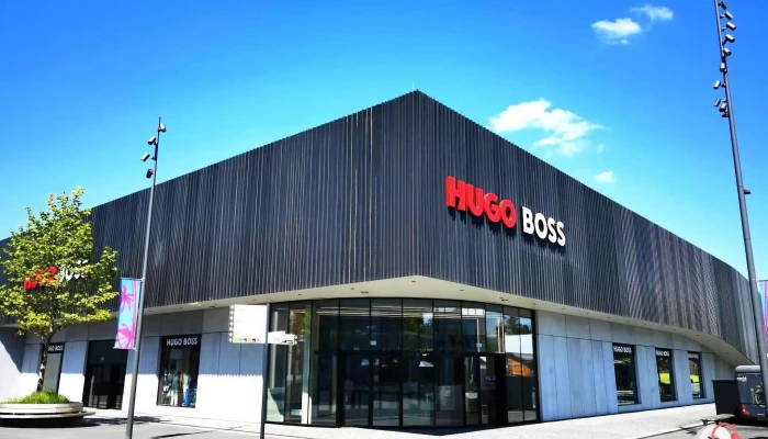 Hugo -  Boss Platz Alle - Metzingen