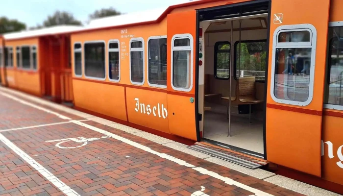 Inselbahn Langeoog -    Schiffahrt Langeoog Instagram - Langeoog