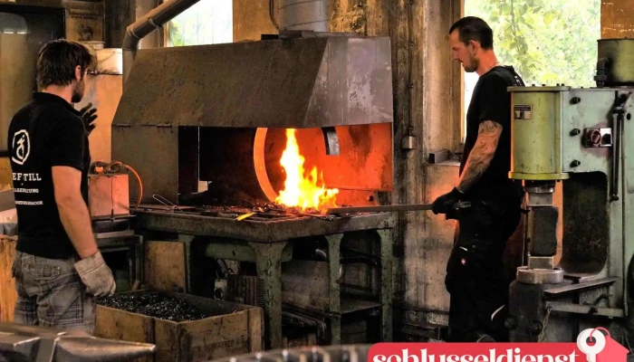 Josef Still Metallgestaltung - Kunstschmiede Kolbermoor - - 83059 Kolbermoor