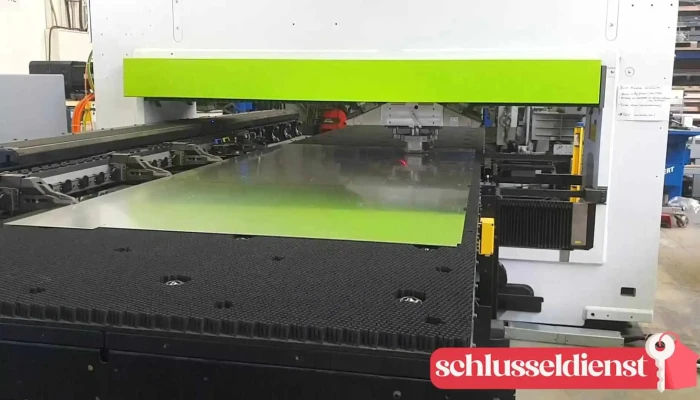 Kitcom Edelstahl Schlosserei -  Videos - Filderstadt