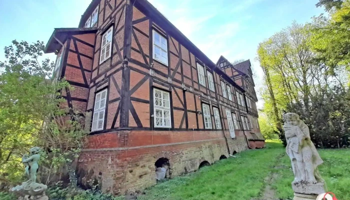 Kunstauktionshaus Schloss Ahlden Gmbh Aussenbereich - Ahlden (aller)