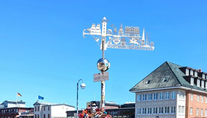 Liebesschlosser Sehenswurdigkeit - Rostock