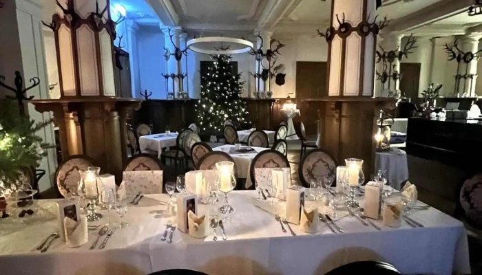 Ludwigsluster Schloss -  Cafe Vom Inhaber - Ludwigslust
