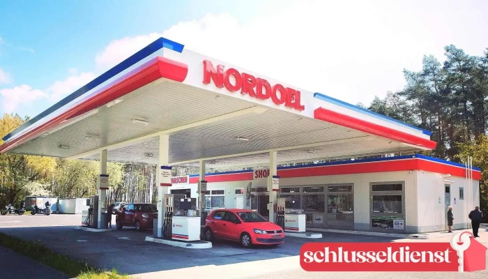 Nordoel Tankstelle -  Aussenbereich - Malliß
