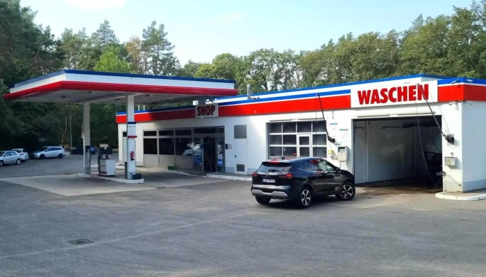 Nordoel Tankstelle -  Jetzt Geoffnet - Malliß