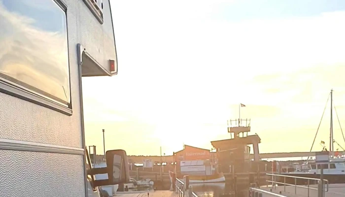 Parkplatz Am Hafen -  Instagram - Glowe
