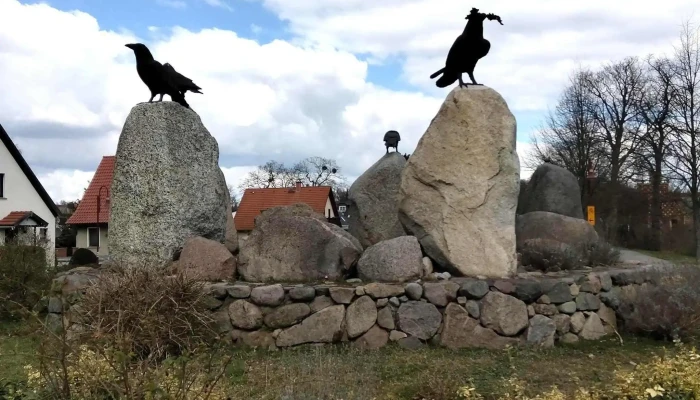 Rabenkreisel Raben Steinfeld -  Sehenswurdigkeit - Raben Steinfeld