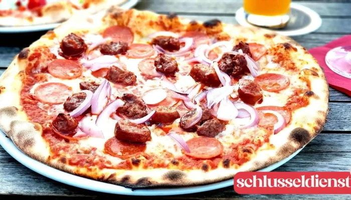 Restaurant Hotel Ostseeperle Glowe Auf Rugen Pizza - Glowe