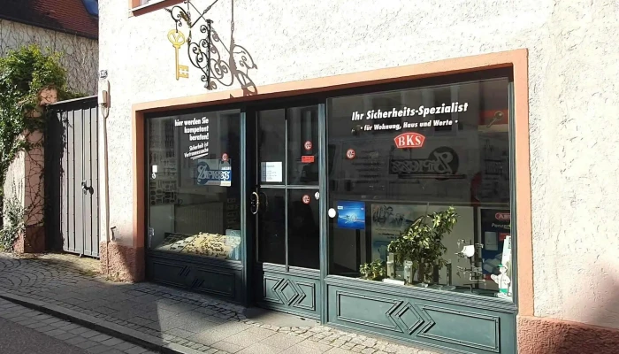 Robert Stefan Spiess Gbr   Neuburger Schlusseldienst Schlosserei Sicherheitstechnik   Seit 1933 Alle - Neuburg An Der Donau