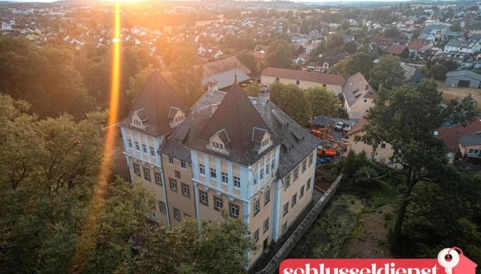 Schloss Döhlau - Am Schloß 1