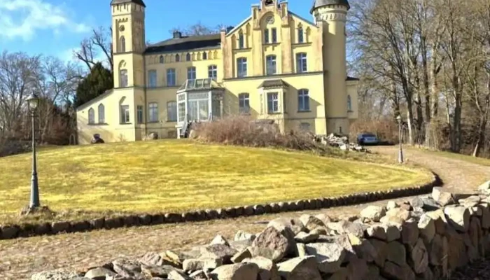 Schloss Golchen -  Alle - Brüel