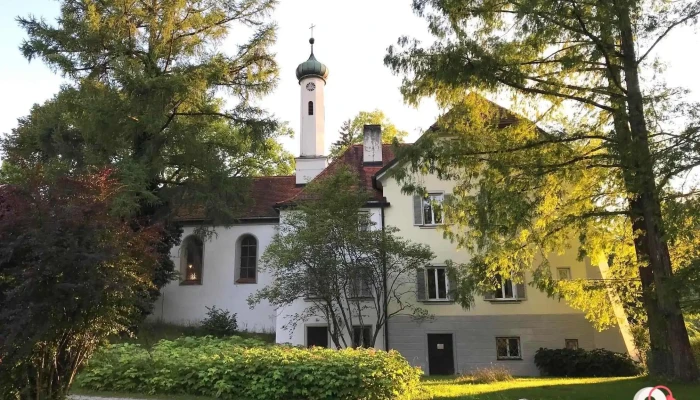 Schloss Hartmannsberg - 83093 Bad Endorf