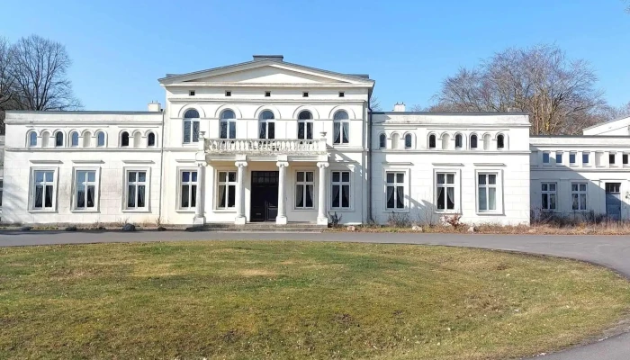 Schloss Kronnevitz Schloss - Preetz