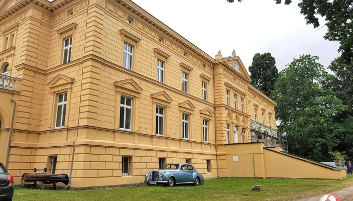 Schloss Tressow -  Fenster - Bobitz