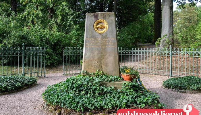 Wielands Grabstätte - 99510 Oßmannstedt